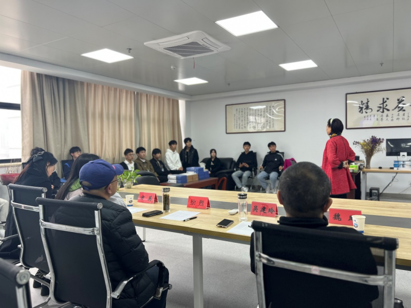 �Ϸʹ��I(y��)�W(xu��)У�e��20��(j��)�̸߿��W(xu��)��ģ�M��ԇ