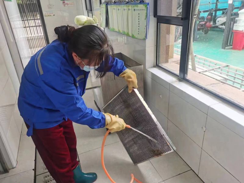 �Ϸ����p�׽������FԴˮ�ֈ@�����I��ϴ�͟��C ���ϰ�ȫ�o����