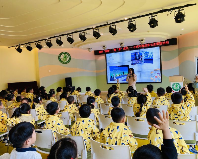 �Ϸ��а��׽������F����֮��ֈ@���e�ӡ��̎��� ���y��ͯ�����L