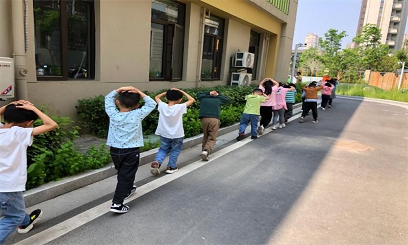 �Ϸ������v�׽̼��F��Ϫ����@�^�_չ�����Ĝp�������ܡ�ϵ�л��