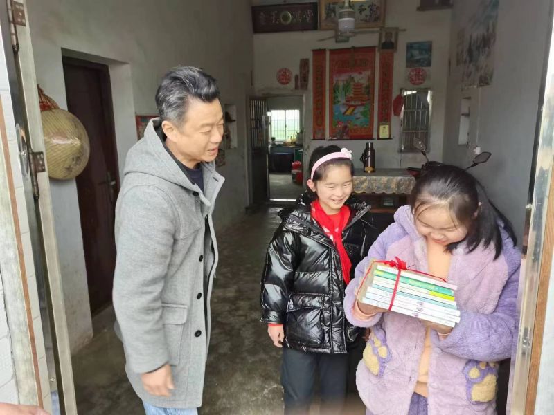 ���c��������ČW(xu��)У�� ��ů�ġ�����L�Ƅ�(d��ng)��У��������