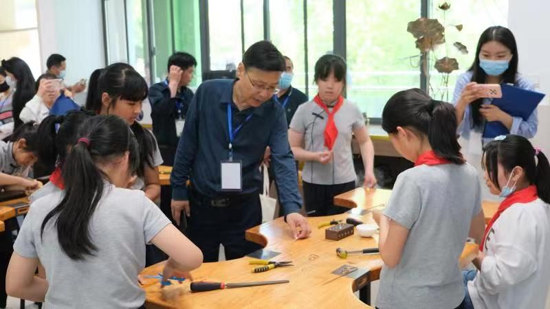 ����^(q��)����ɫ �x�܌W(xu��)�����L������ɽ�^(q��)�ڄӽ̎����������������L