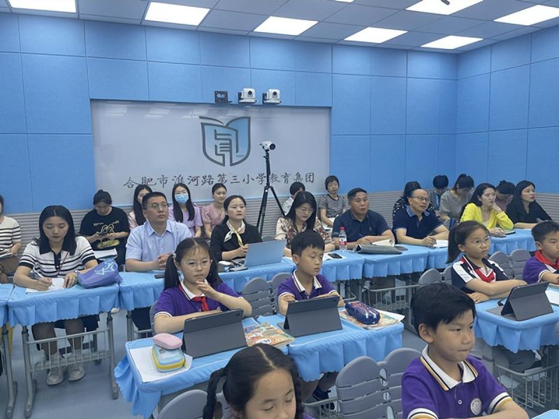 �Ϸ��л���С�������F�_չ�Z�ČW�ơ��ǻ��n�á��n����ӑ���