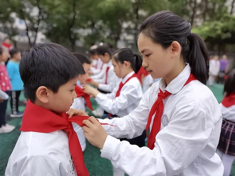 �Ϸ��л���·����С�W�������F������h�P������ ͯ����־��δ��