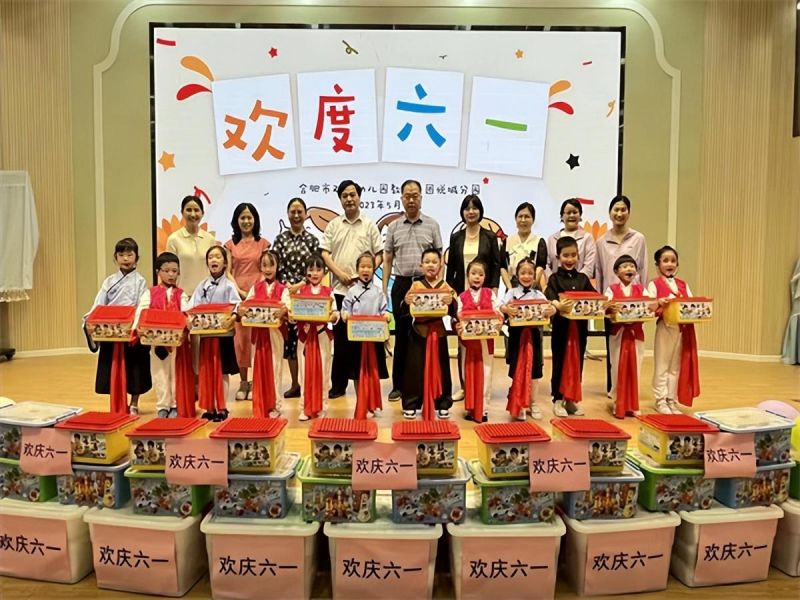 �Ϸ����p�׽������F���Ƿֈ@����һο��ůͯ�� ��ϵ�׃�����L