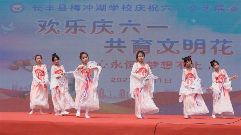 �L�S�h÷�_���W(xu��)У��ͯ�����hǡ����