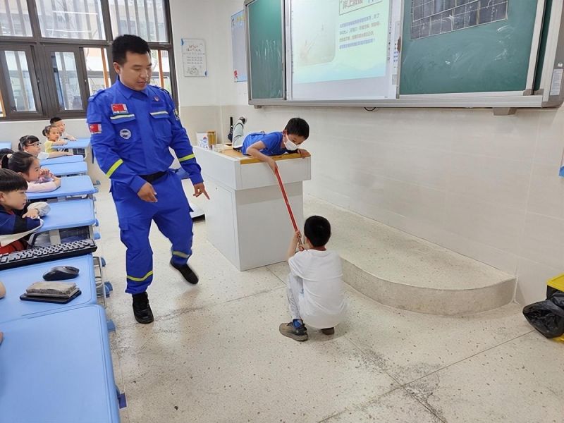 �Ϸ��л���·����С�Wӳ��У�^(q��)�_չ���¡����L�M�n�á����