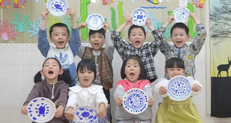 ����Ї��L�������໨�顪���Ϸ���ֱ�ٙC�P�׃��@��ɫ�౾���