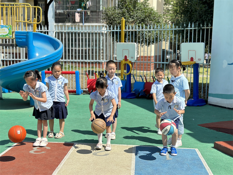 �Ϸ������v�׽̼��F���v�@�^�_չȫ�@�׃��w�ܜyԇ���