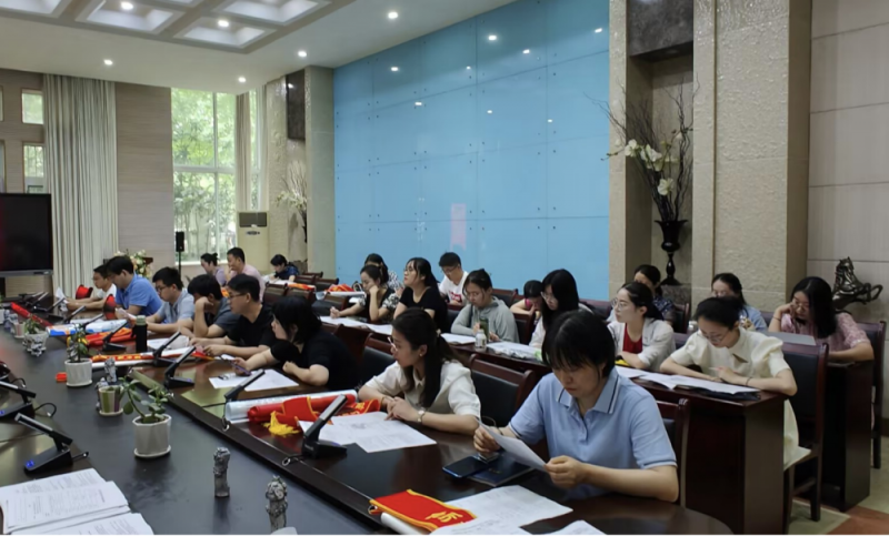 �Ϸʎ�����С2023���������������A�M���