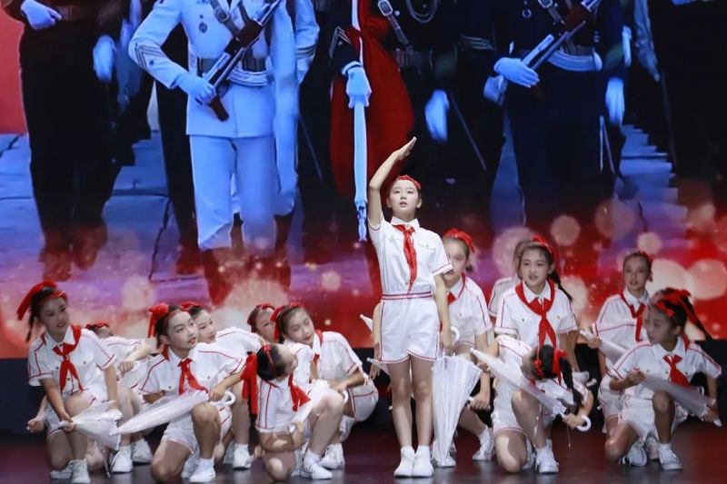 �Ϸ�����С�赸�����Ϸ��е�ʮ�Č�У�@�Ļ�ˇ�g��(ji��)