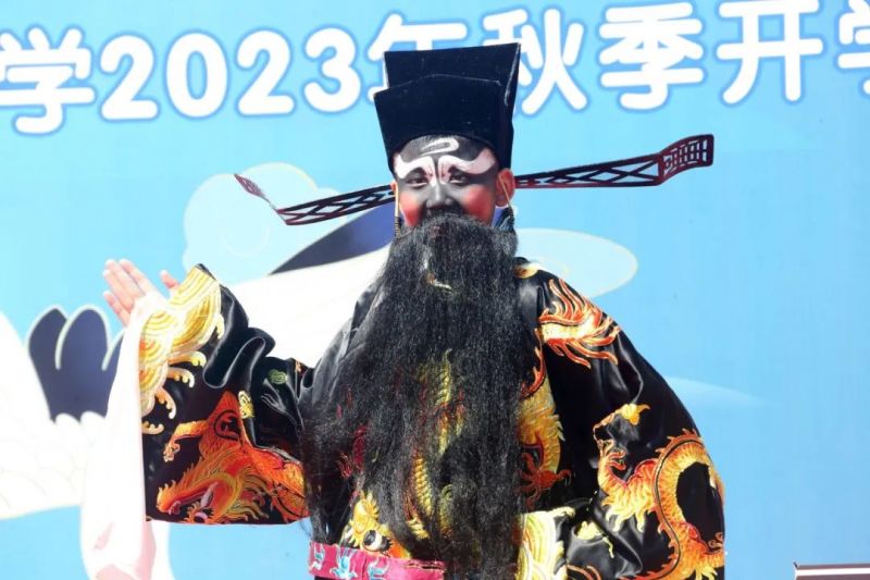 �Ϸ��Ў�������С�W�e�С��]�����f��･ͯ��ӭ�@�����_�W˼����һ�n