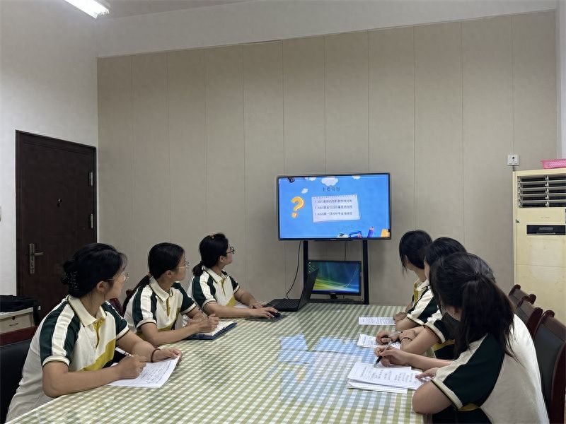 �Ϸ������v�҈@�׃��@�����_�W(xu��)��ȫ��һ�n