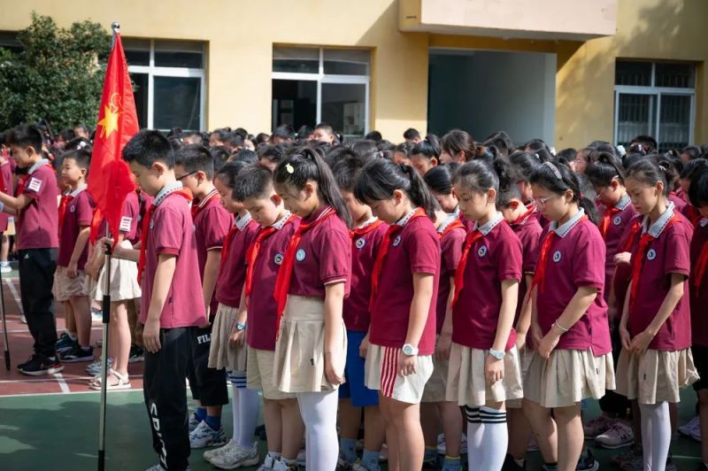 �Ϸ��а��c·����С�W�������F���������u �������A