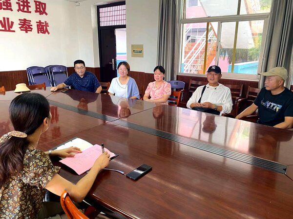 ���c�и���С�W����ϵ���\���� ���CУ�@�V��ƪ