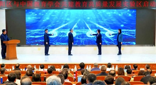 �����г�ꖅ^���ӽ������|���lչ���^