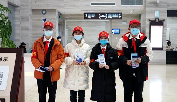 �Ϸ��е���ʮ���ЌW�����������ںϺ������I��ȫ��lչ