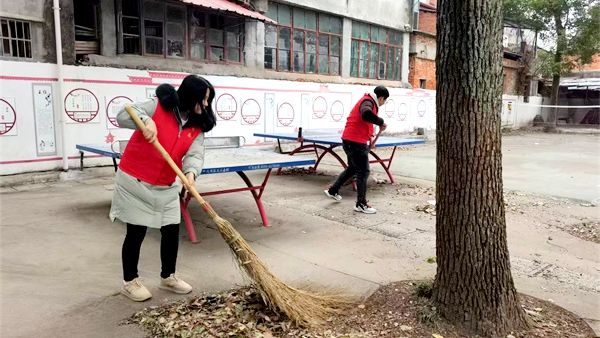 ������ČWУ���h�T�̎��R��ߣ�У�@����ӭ�_�W