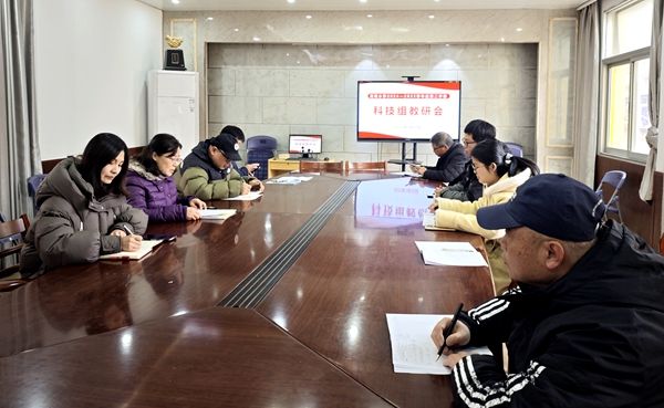 ����С�W(xu��)���ڽ������p�p�������ÿƌW(xu��)�����ļӷ�