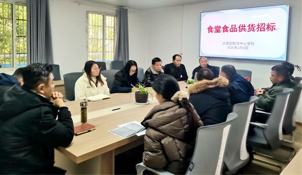 ������ČW(xu��)У�e��ʳ��ʳ�Ĺ���(y��ng)���И�(bi��o)��(hu��)