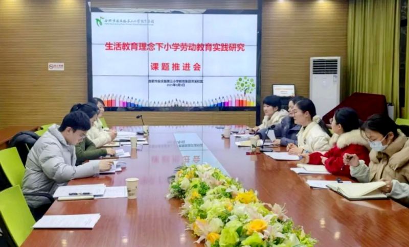 �Ϸ��а��c·����С�W���_�ڄӽ����n�}���M��