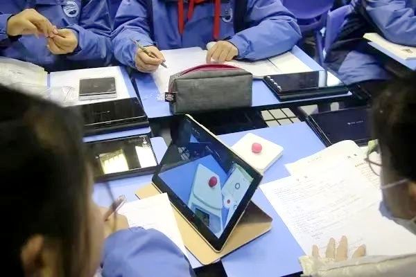 ��ҕ�Pע�Ϸ�����ɽ�^(q��)��AI���x���n�ý̌W