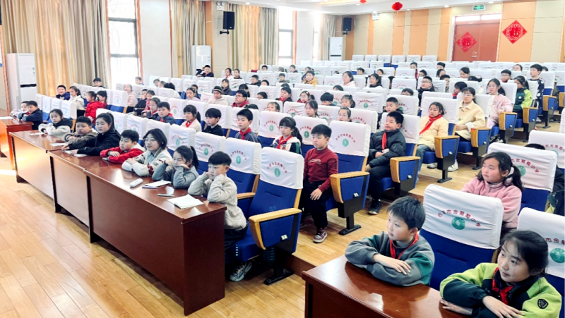 �Ϸ��н�����С�W�����`�o������ͬ�W�ĺû��