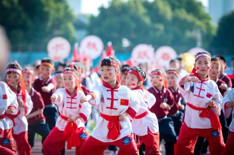 1600���W��ͬ�����������c·����С�W����У�^�����\�ӕ������_Ļ