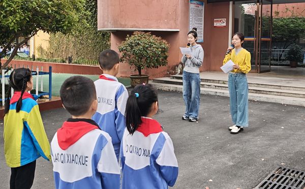 ����С�W����2025��У�@�x����