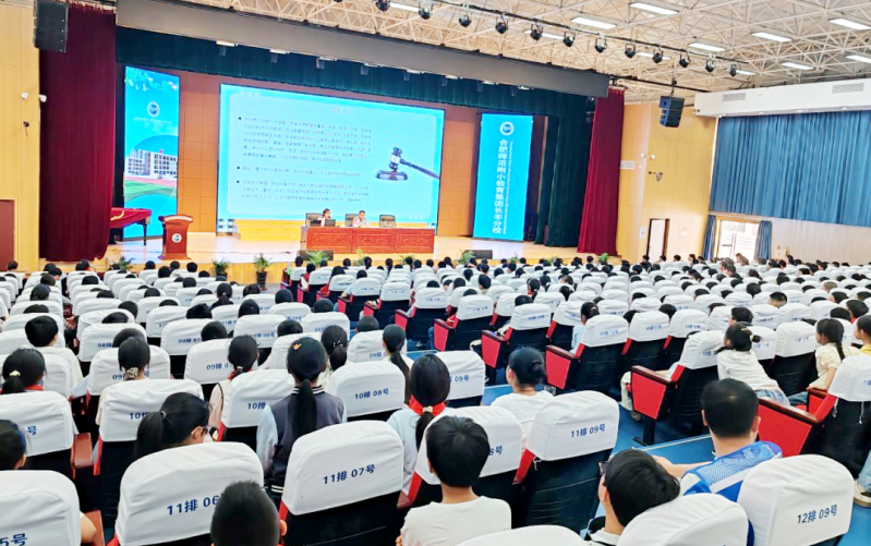 �Ϸʎ�����С�������F(tu��n)�L�S��У�_չ