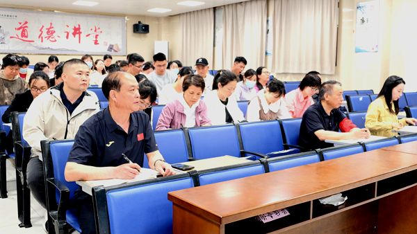 ����ƽ��ڑ����ںϷ����P�˳�С�W�������v��