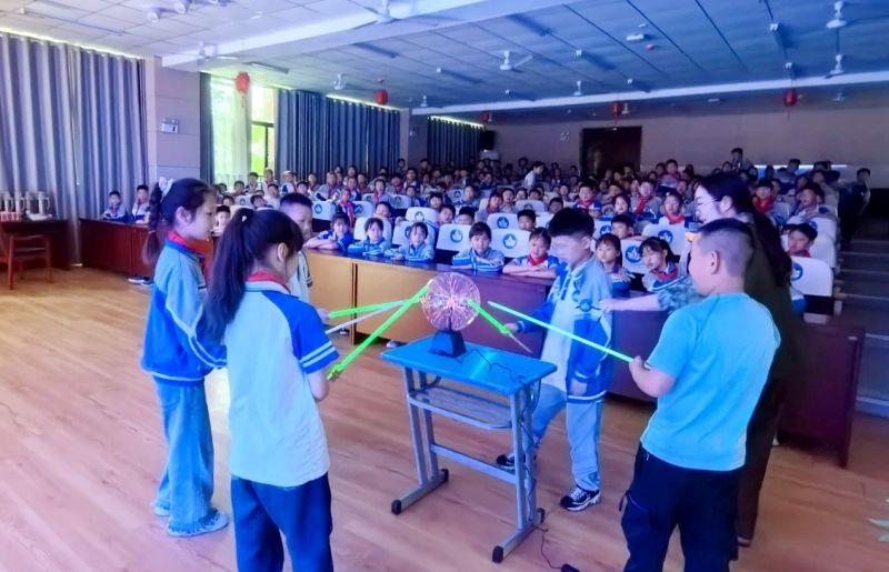 �����С�_��