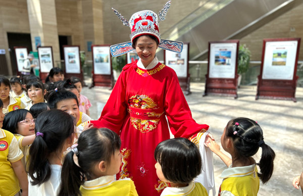 ���c�������C�P�׃��@�W�Ӆ��L���c�����^