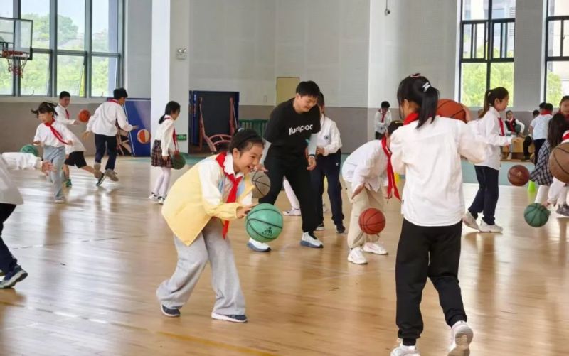 ���c·����С�W�_չ�w���c��Ϣ�Ƽ��W�ƽ��л��