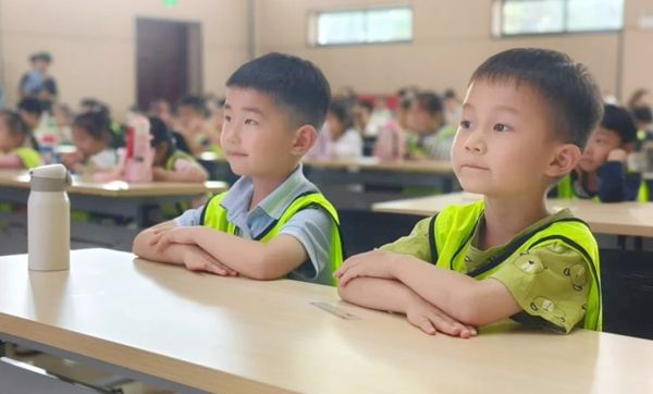 �Ϸ��а���ԷС�W�c�����I·�׃��@�_չ��С㕽ӻ��