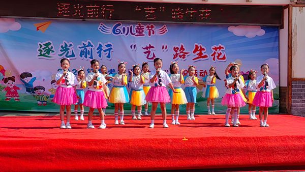 ʮ�����ČWУ�e��У�@�Ļ�ˇ�g������һ��ˇ�R��