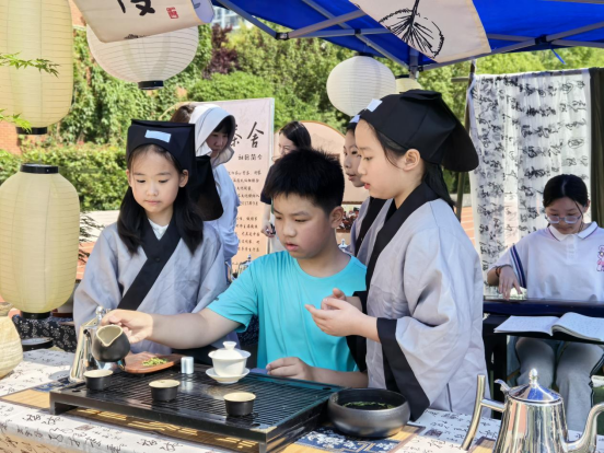 �Ϸ��Ў������ٵڶ�С�W�_չ