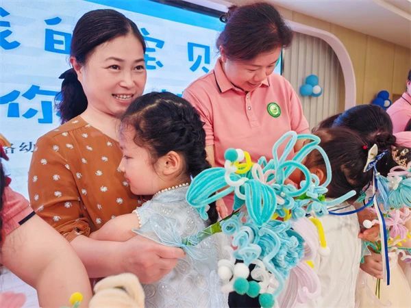 �Ϸ��а��c·�׃��@�������Fӭ��·�ֈ@�e�д�அ�I��Yϵ�л��