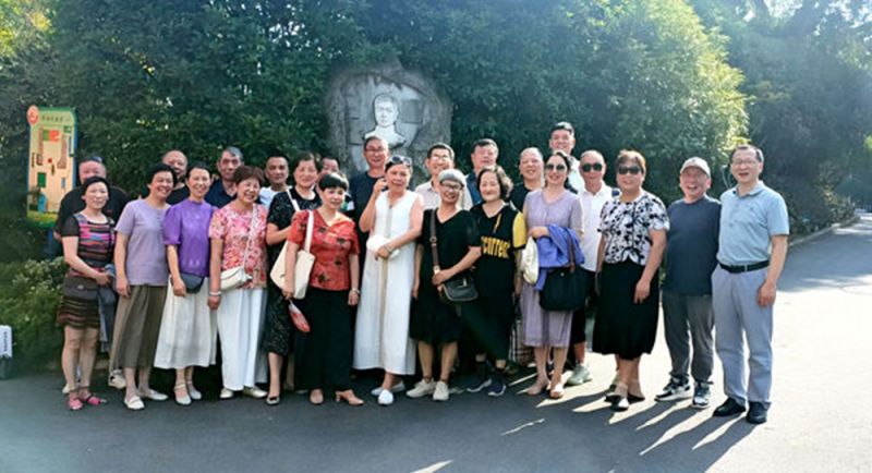 ����С�W�W���ؾ�ĸУ�����I��ʮ���d���w����������