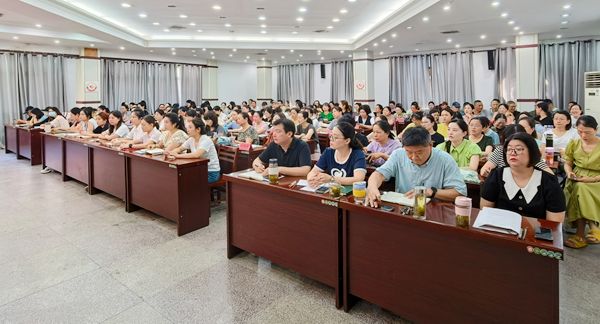 ����С�W�e�оW�j��ȫ���}У����Ӗ