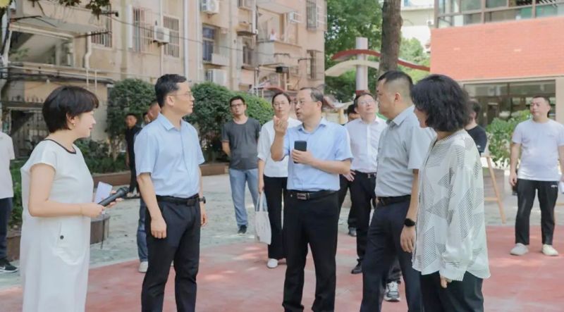 �Ϸ��а��c·����С�W���I���P�ѝ��pУ�������������³�