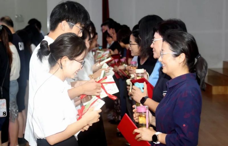 �Ϸʎ�����С�W�e��2025�ꡰ���{���̡��ݎ��Y