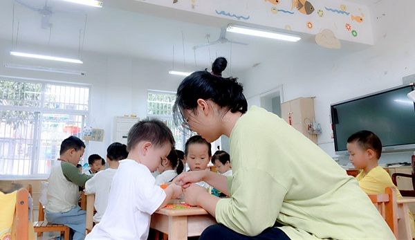 ���������Z���ڽ������p����L ����ʯ������׃��@������־֮��