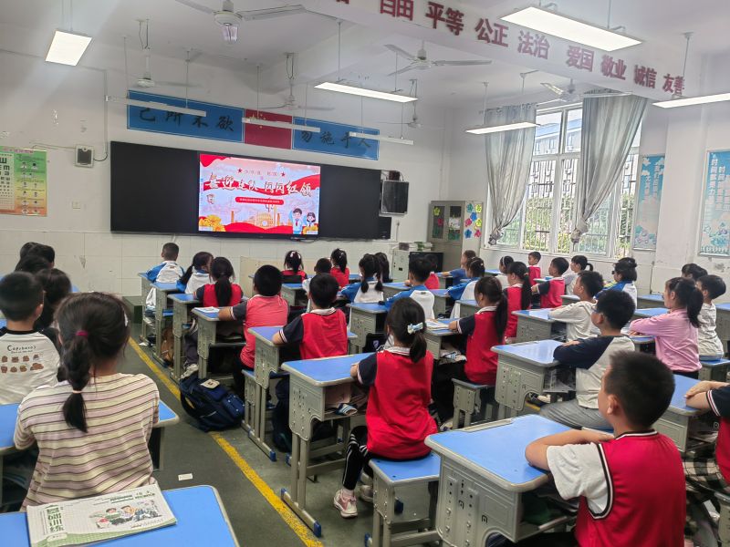 ʮ�����ČWУ�e�Бcף����꠽��76�������}���