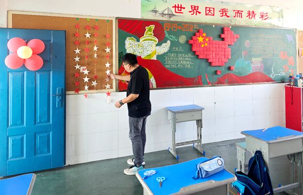 ʮ�����ČW(xu��)У������֮�g����(m��ng) ������������