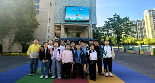 �Ϸ��Ў�������С�W(xu��)�Z���Ӆ^(q��)���\��С�W(xu��)�M�F(tu��n)�w���