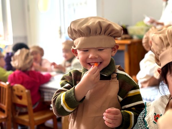 ʯ������׃��@��һ������ůͯ�ģ����y(t��ng)��(ji��)�❙(r��n)���L(zh��ng)