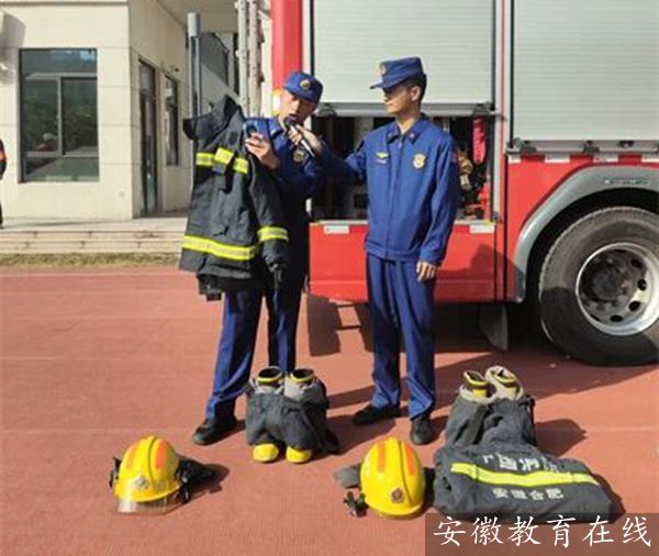 ꖹ�С�W�����fС�W�_չ����������ϵ�л��