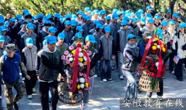 �T�����ˣ���ֲ�tɫ���} ���� ����ʮ����˼���n�ó��ӆ̾������¡��������ġ�