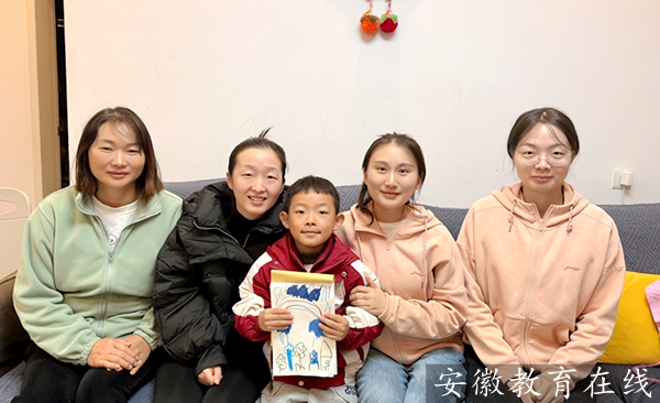 �Ϸ��а��c·�׃��@�������F(tu��n)��ů�ļ��Lߵ���飬�y�ֹ�����ꖻ�